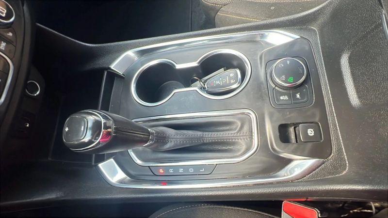 2020 Chevrolet Traverse AWD LT Cloth