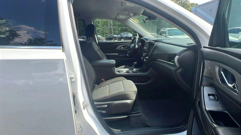 2020 Chevrolet Traverse AWD LT Cloth