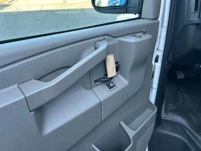 2025 Chevrolet Express Cargo Van RWD 3500 Extended Wheelbase WT