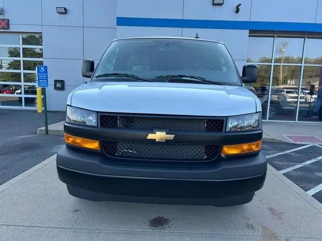 2025 Chevrolet Express Cargo Van RWD 3500 Extended Wheelbase WT