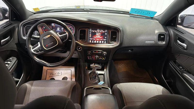 2016 Dodge Charger SXT