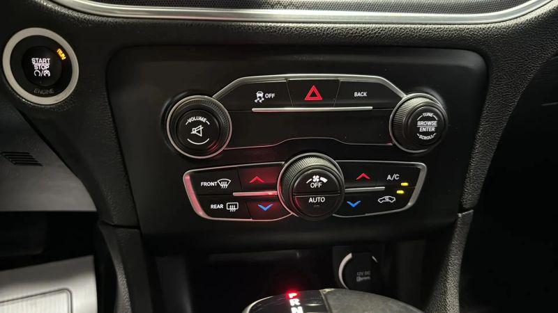 2016 Dodge Charger SXT