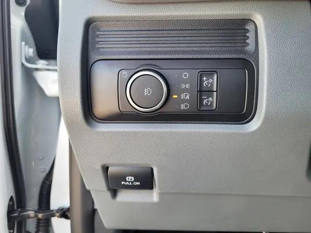 2025 Ford 600 XL