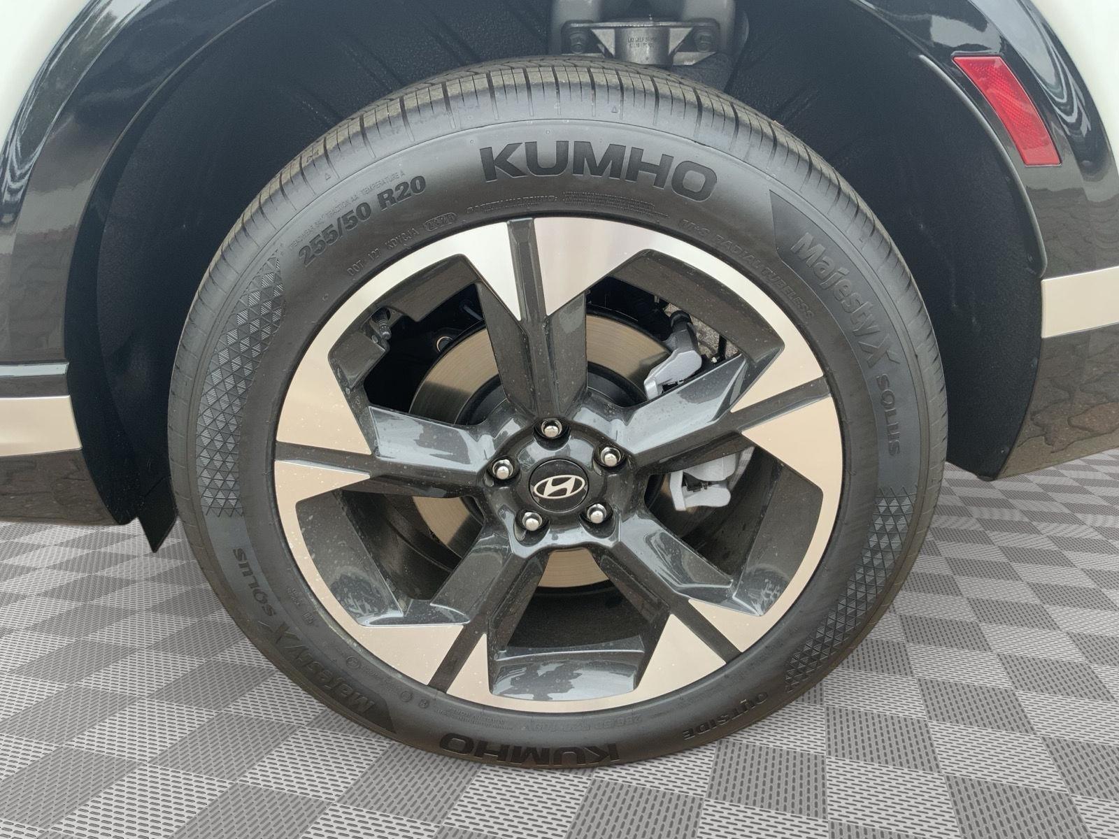 2026 Hyundai Palisade Limited - Photo 9