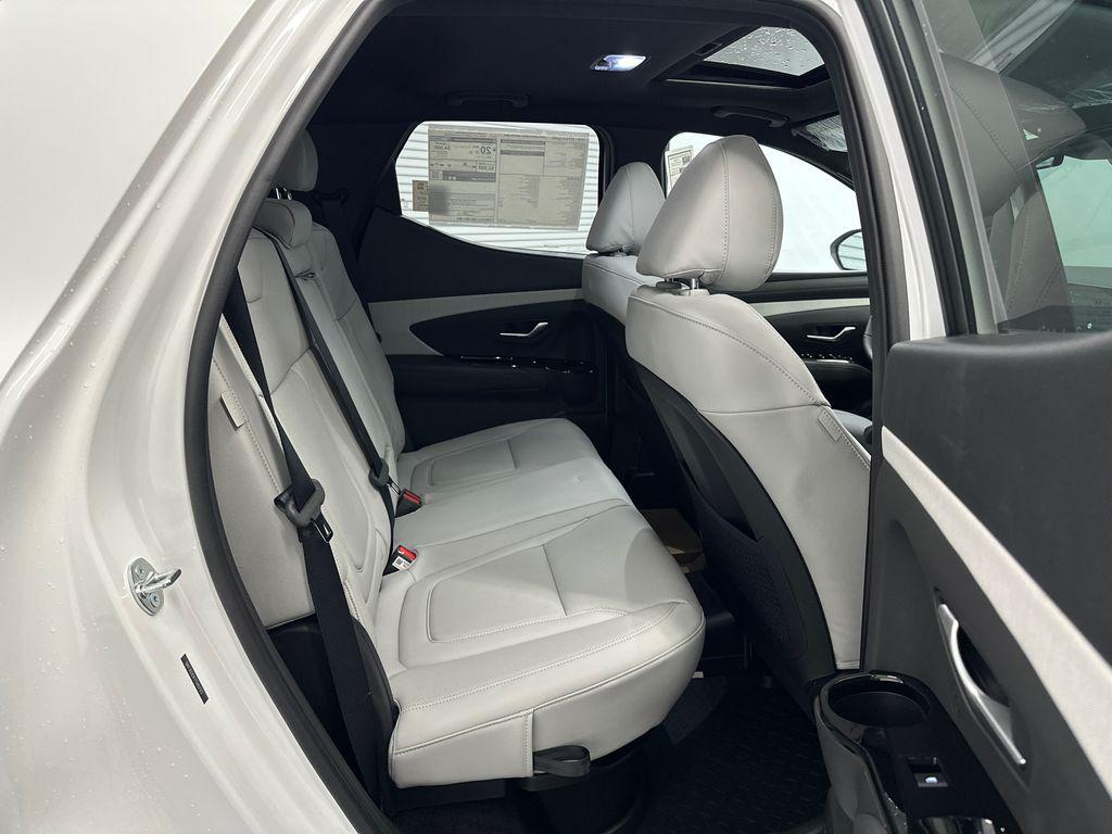 2026 Hyundai Santa Cruz Limited - Photo 17