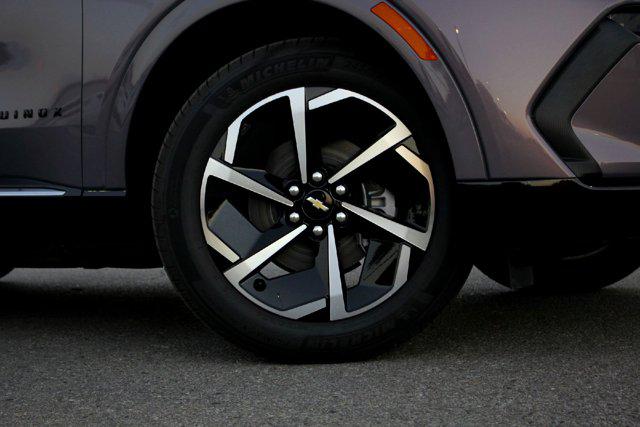 2025 Chevrolet Equinox LT 2