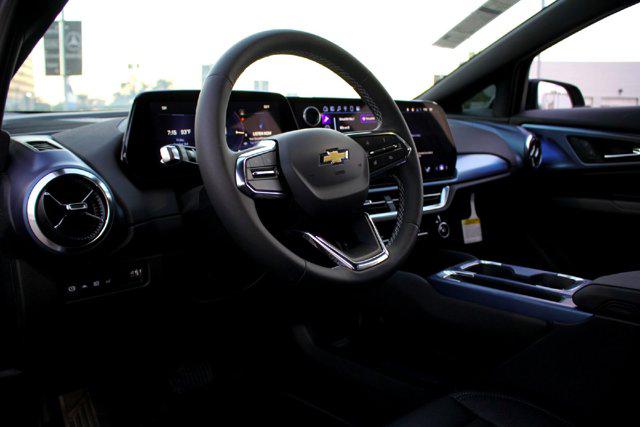 2025 Chevrolet Equinox LT 2