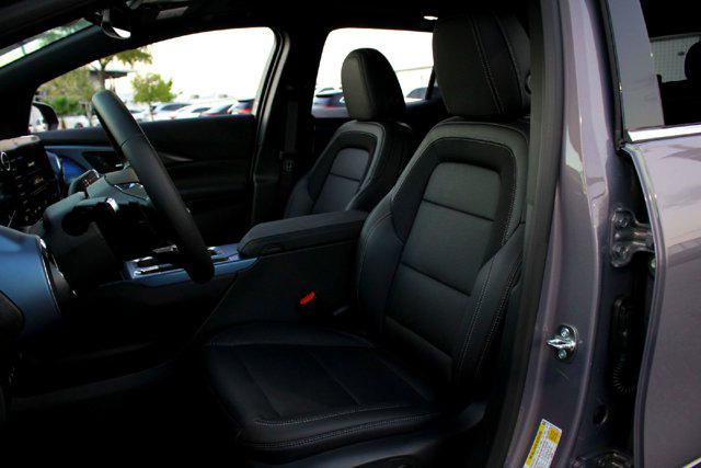 2025 Chevrolet Equinox LT 2