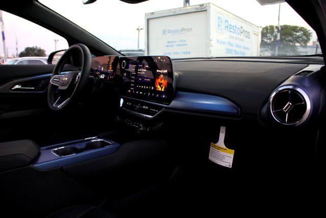 2025 Chevrolet Equinox LT 2