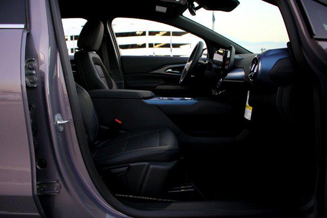 2025 Chevrolet Equinox LT 2