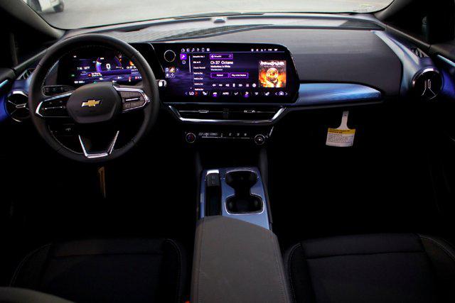 2025 Chevrolet Equinox LT 2