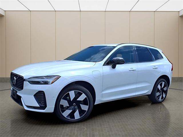 2025 Volvo XC60 Plug-In Hybrid T8 Plus