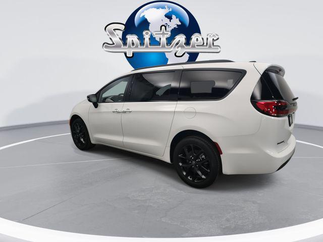 2026 Chrysler Pacifica Limited AWD