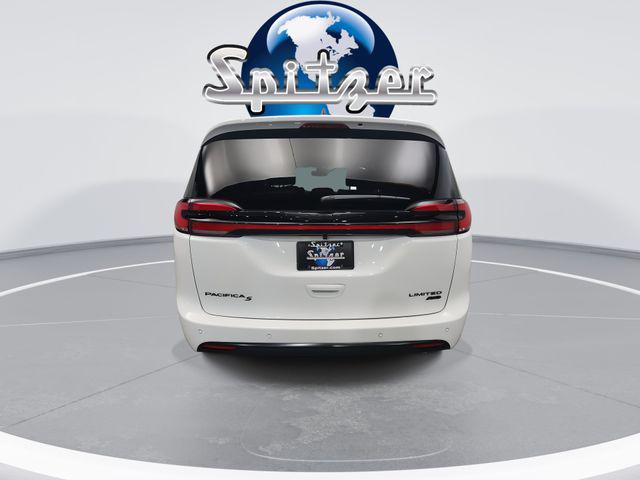 2026 Chrysler Pacifica Limited AWD