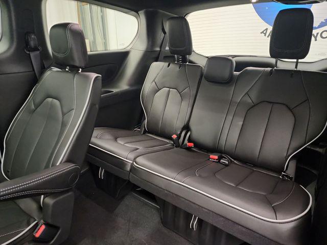 2026 Chrysler Pacifica Limited AWD