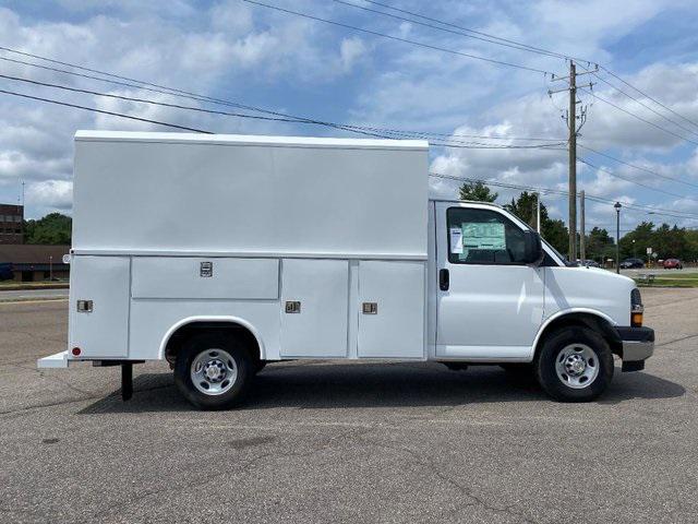 2025 Chevrolet Express Cutaway Work Van