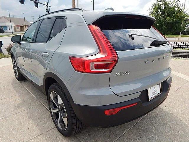 2026 Volvo XC40 B5 Plus