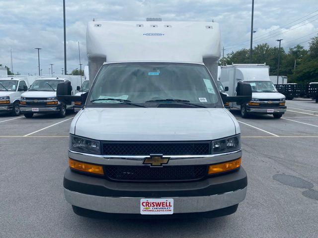 2025 Chevrolet Express Cutaway 4500 Van
