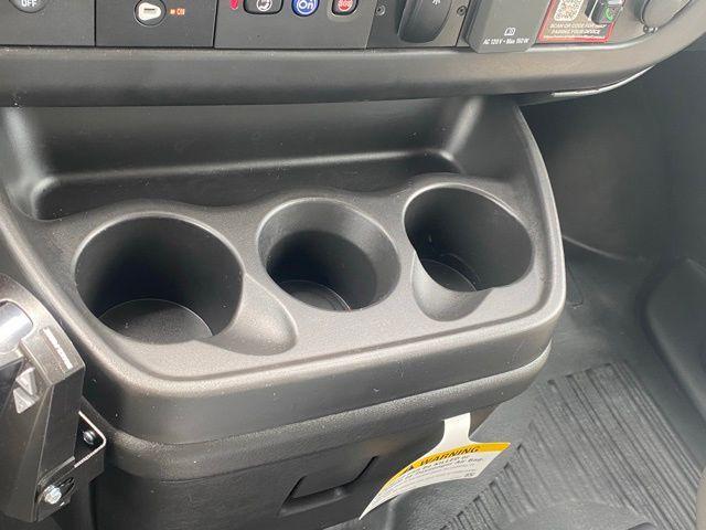2025 Chevrolet Express Cutaway 4500 Van