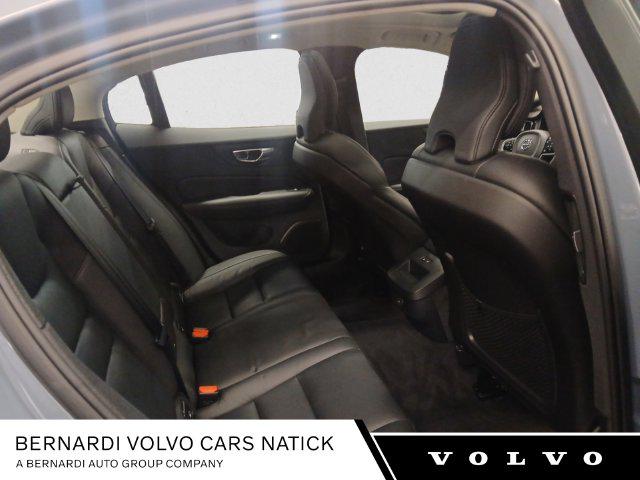 2023 Volvo S60 B5 Plus Dark Theme