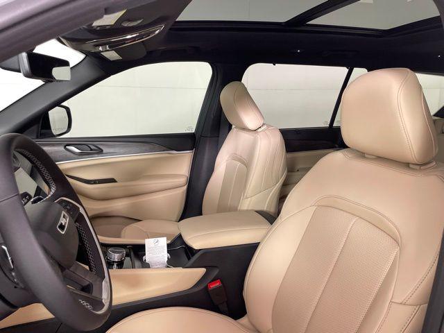 2025 Jeep Grand Cherokee L Limited 4x4