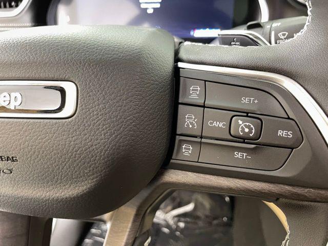 2025 Jeep Grand Cherokee L Limited 4x4