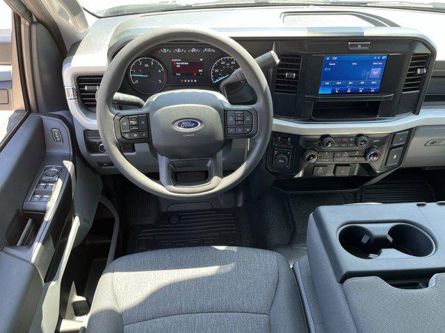 2025 Ford F-550 XL