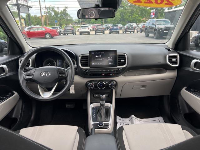 2022 Hyundai Venue SEL