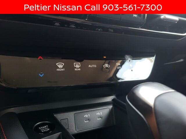 2025 Nissan Kicks SR FWD