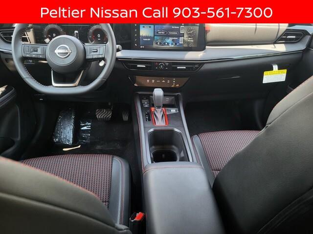 2025 Nissan Kicks SR FWD