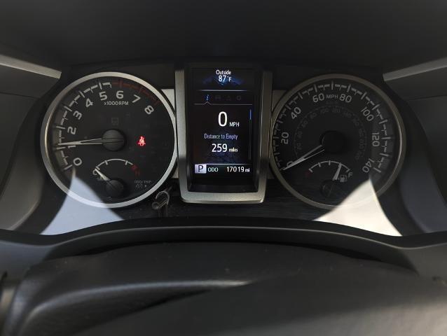 2022 Toyota Tacoma SR 2022 Toyota Tacoma SR