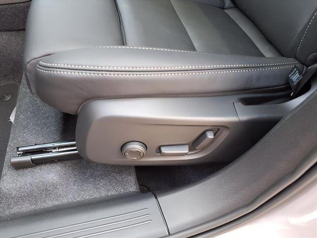 2026 Volvo XC40 B4 Plus
