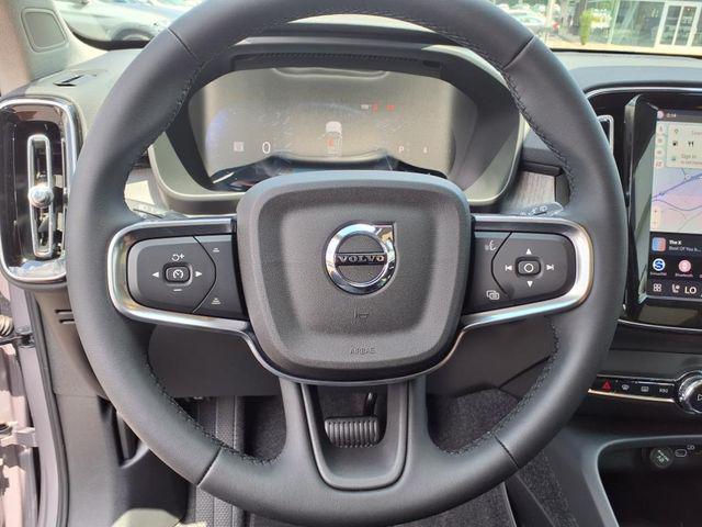 2026 Volvo XC40 B4 Plus