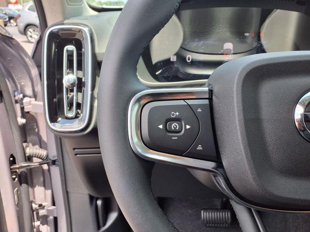 2026 Volvo XC40 B4 Plus