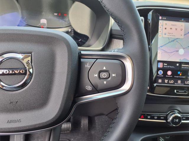 2026 Volvo XC40 B4 Plus
