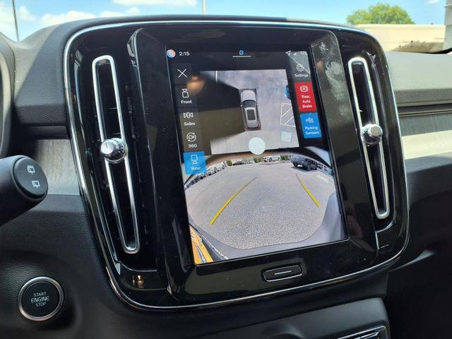 2026 Volvo XC40 B4 Plus