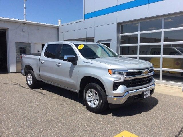 2022 Chevrolet Silverado 1500 4WD Crew Cab Standard Bed LT