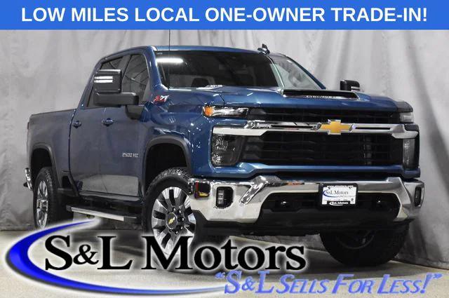 2025 Chevrolet Silverado 2500HD 4WD Crew Cab Standard Bed LT