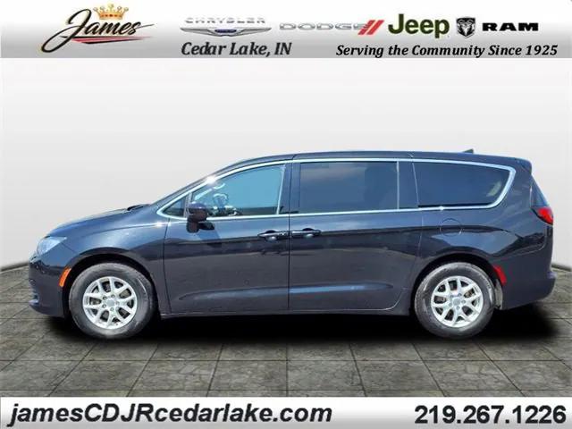 2020 Chrysler Voyager LX