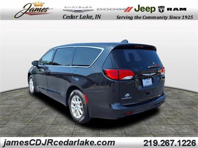 2020 Chrysler Voyager LX