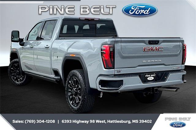 2025 GMC Sierra 2500HD 4WD Crew Cab Standard Bed AT4