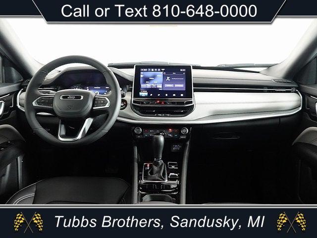 2025 Jeep Compass COMPASS LIMITED 4X4