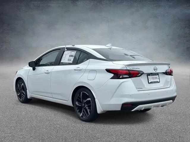 2025 Nissan Versa 1.6 SR