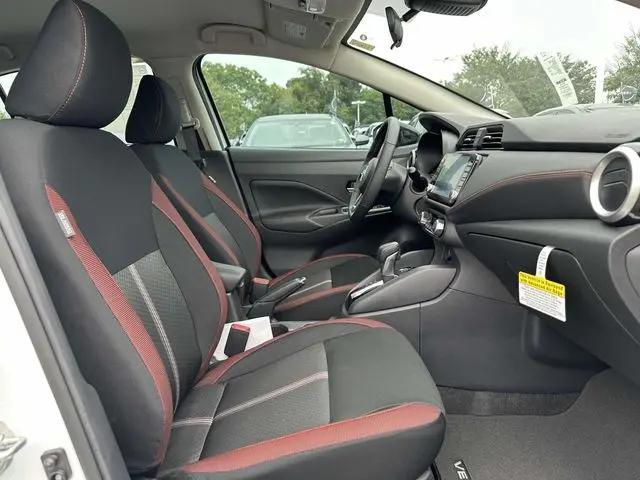 2025 Nissan Versa 1.6 SR