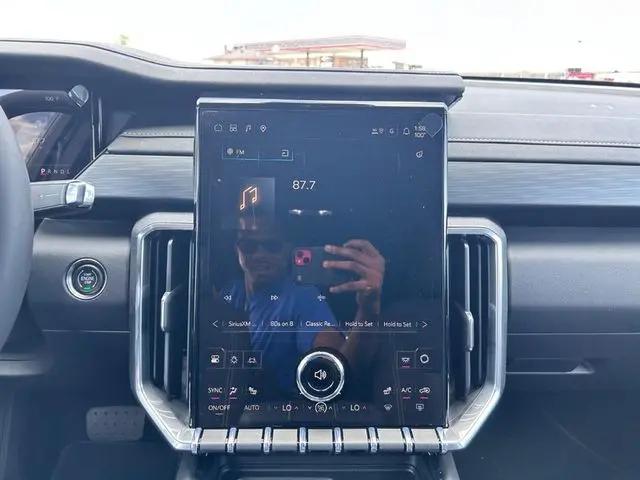 2026 GMC Acadia FWD Elevation