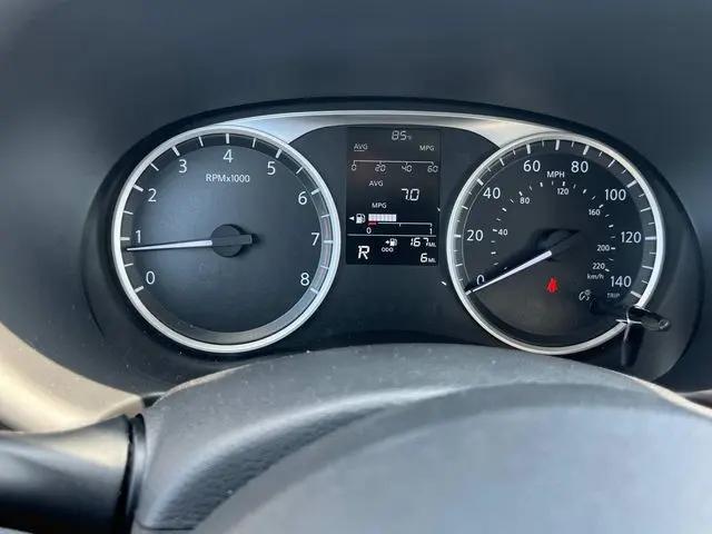 2025 Nissan Kicks S