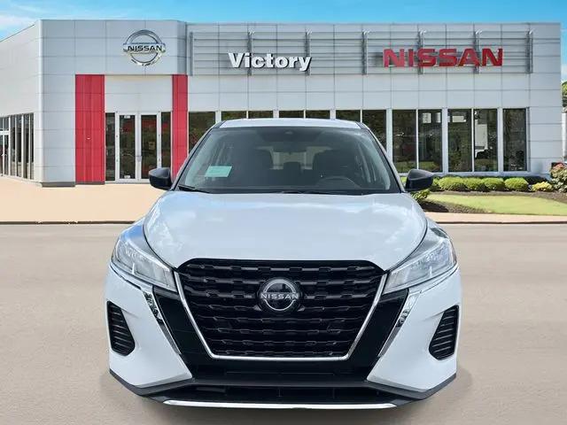 2025 Nissan Kicks S