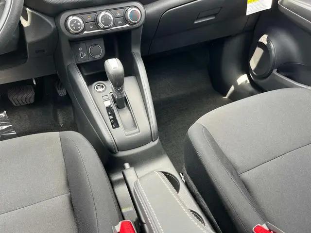 2025 Nissan Kicks S