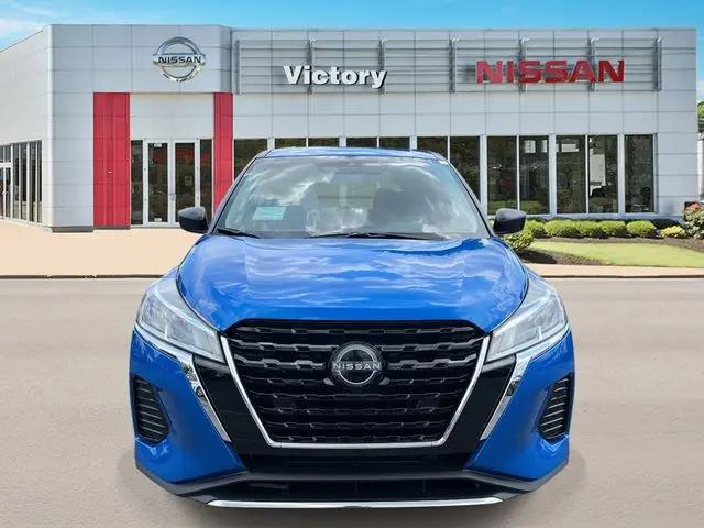 2025 Nissan Kicks S