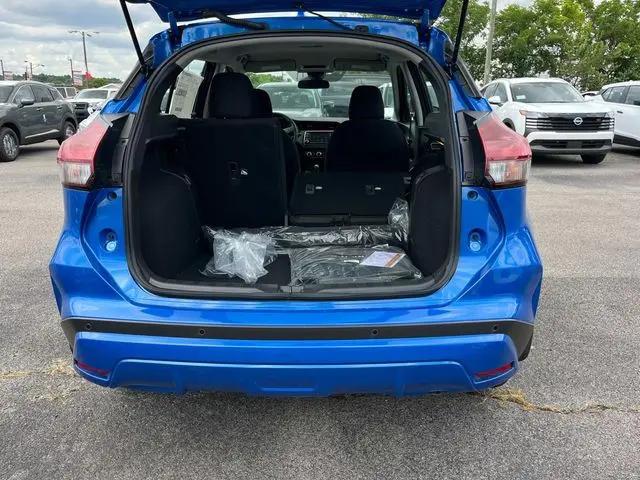 2025 Nissan Kicks S